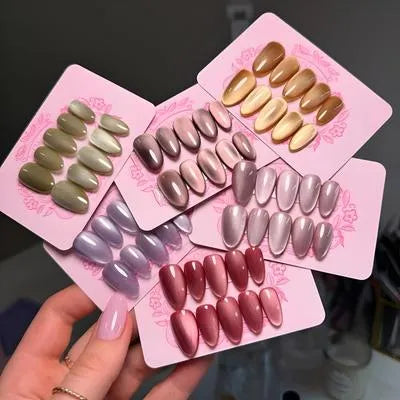 12 Pcs Premium Press-On Nails Set Stylish, Reusable & Easy to Apply